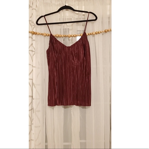 Strapped top - Picture 1 of 1